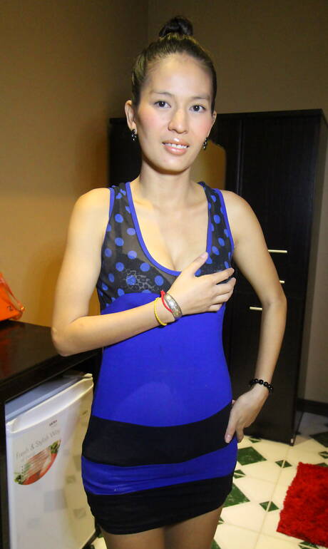 Asian Sex Diary invite you to explore a free photos with Anna in xxx hardcore action